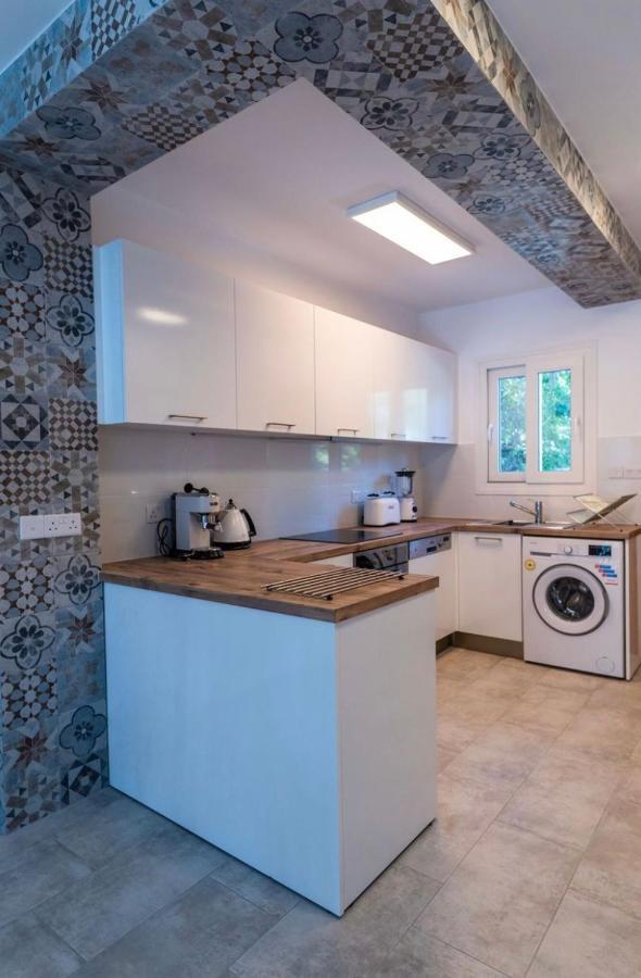 Holiday Cosy Home Paphos Buitenkant foto
