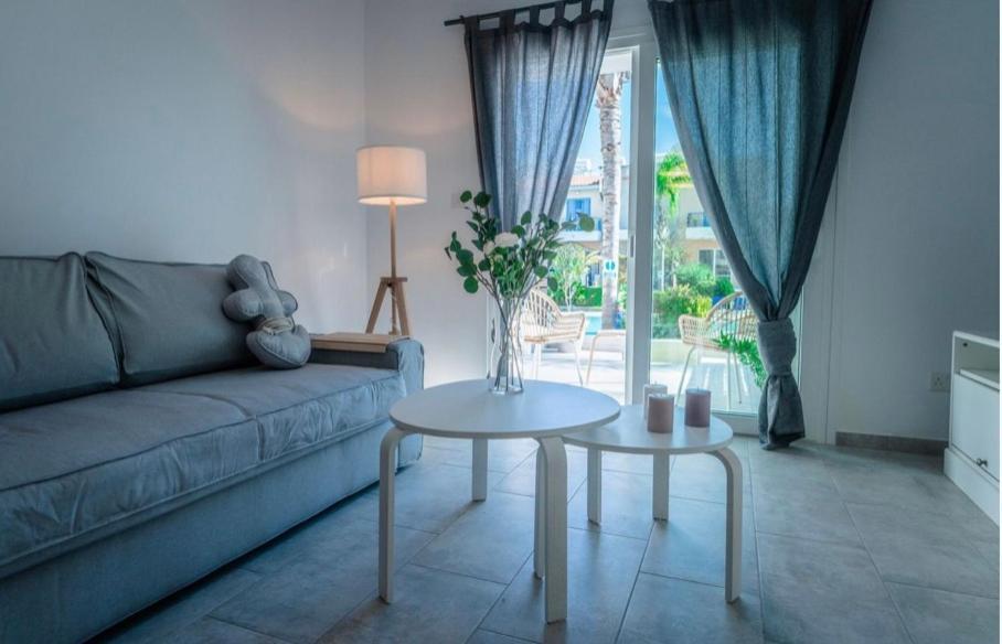Holiday Cosy Home Paphos Buitenkant foto